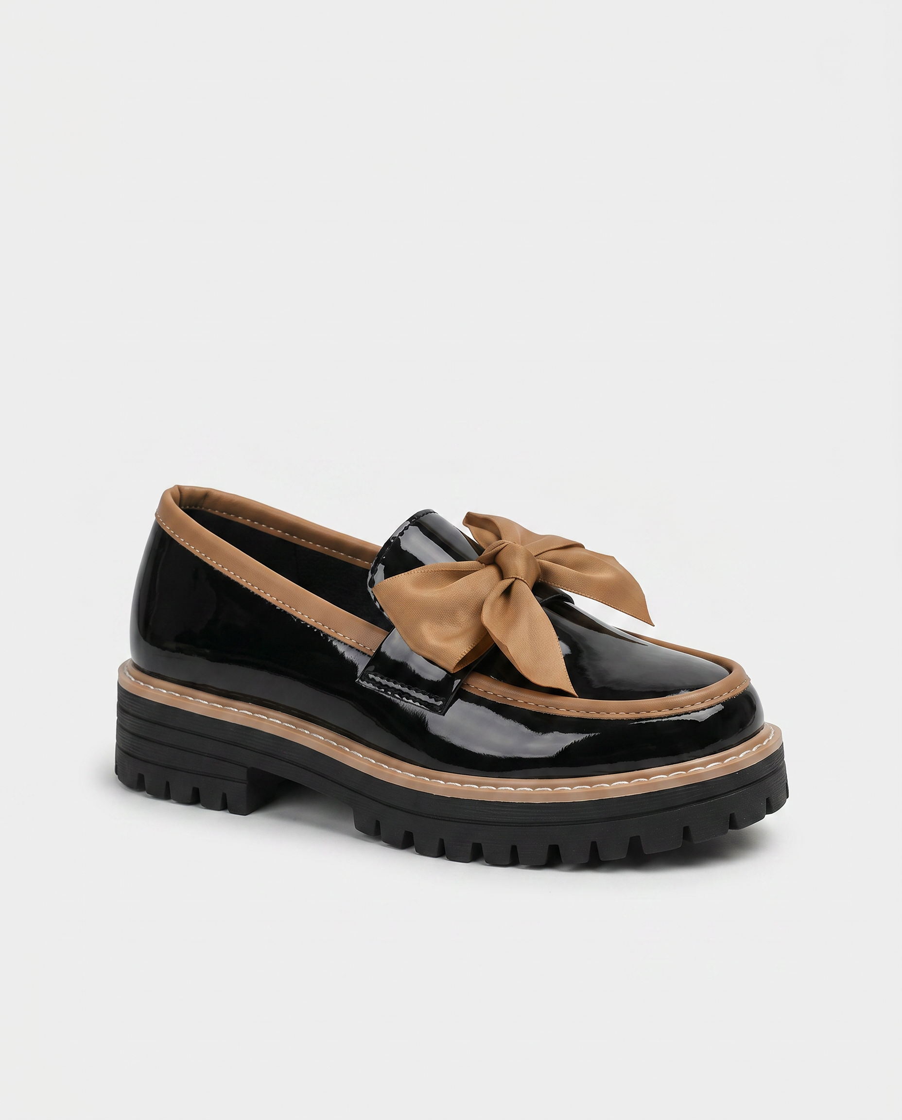 Regina | Mocasines con Lazo