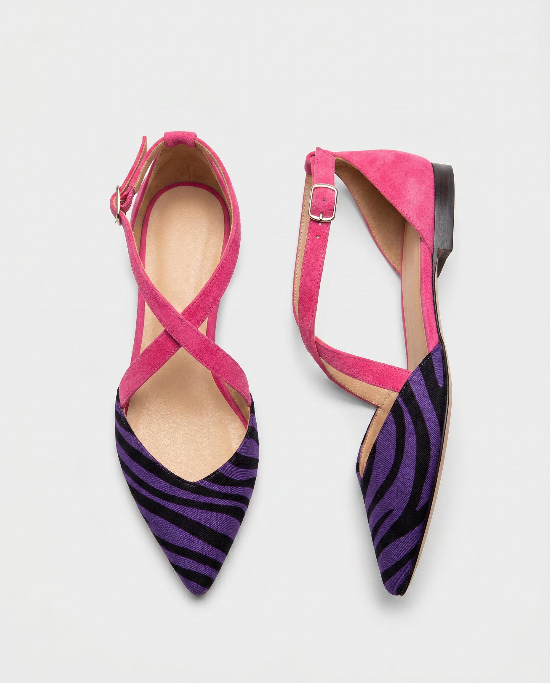 Kira | Bailarina Elegante con Tiras
